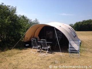 buitenaanzicht Boog tent